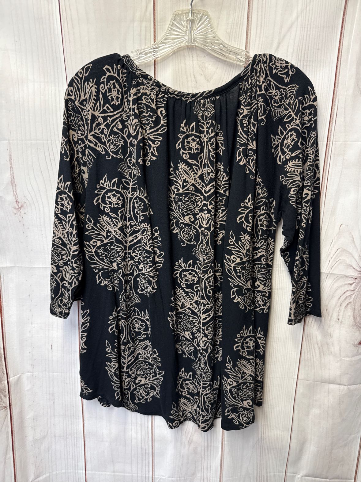 Lucky Brand Women's Size 1X Black 3/4 Sleeve Top