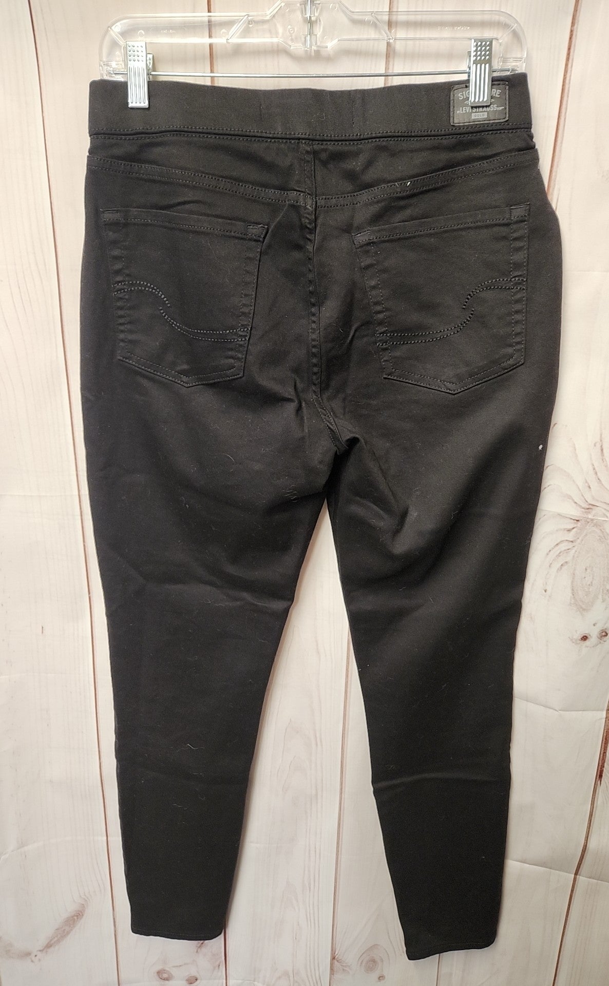 Levis Women's Size 10 Black Pants Totaly Shaping Pull-on Skinny