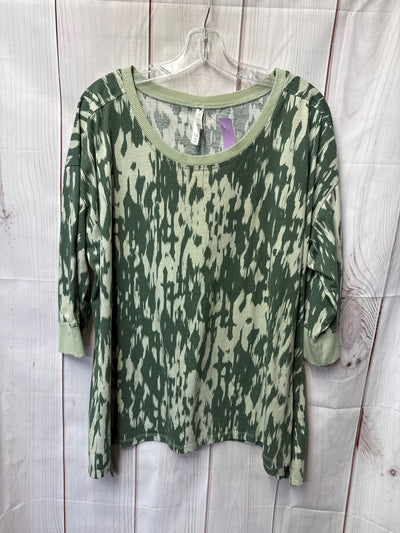 Cozy Women's Size 1X Green 3/4 Sleeve Top