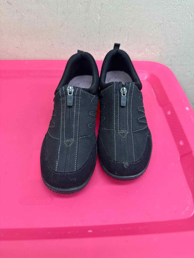 Easy Spirit Women's Size 8 Black Sneakers