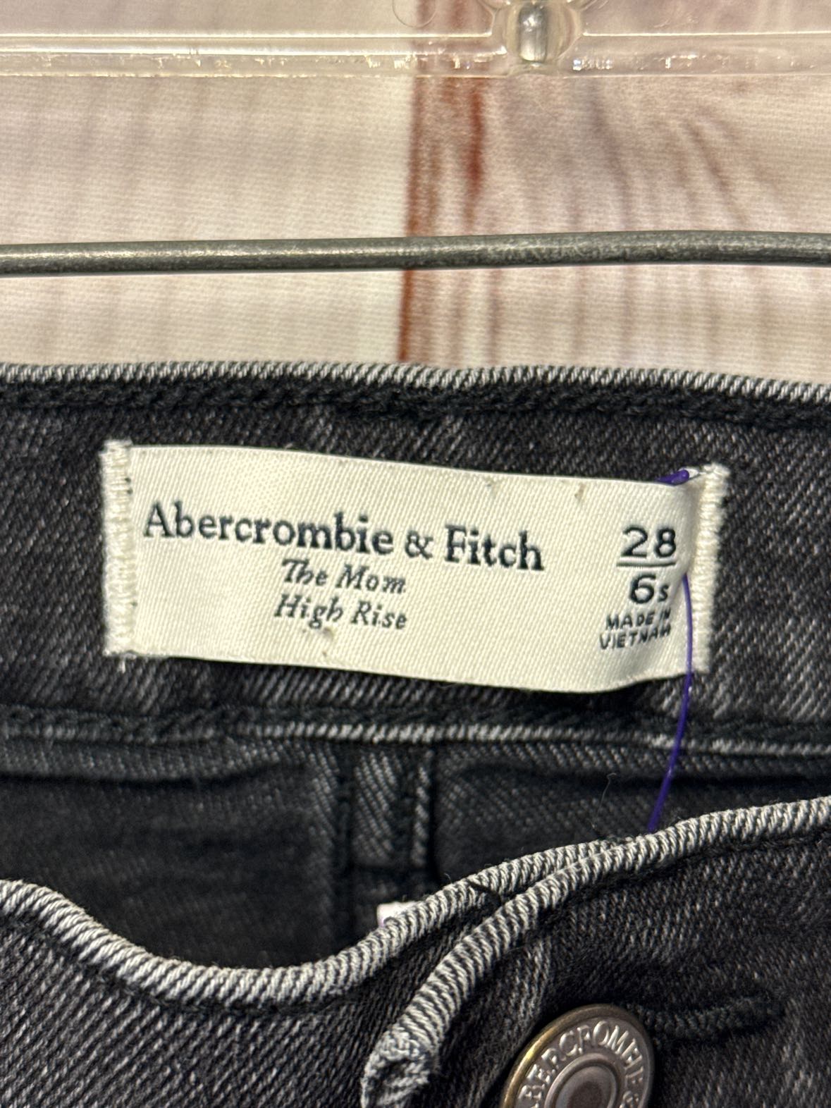 Abercrombie & Fitch Women's Size 28 (5-6) Black Jeans The Mom High Rise