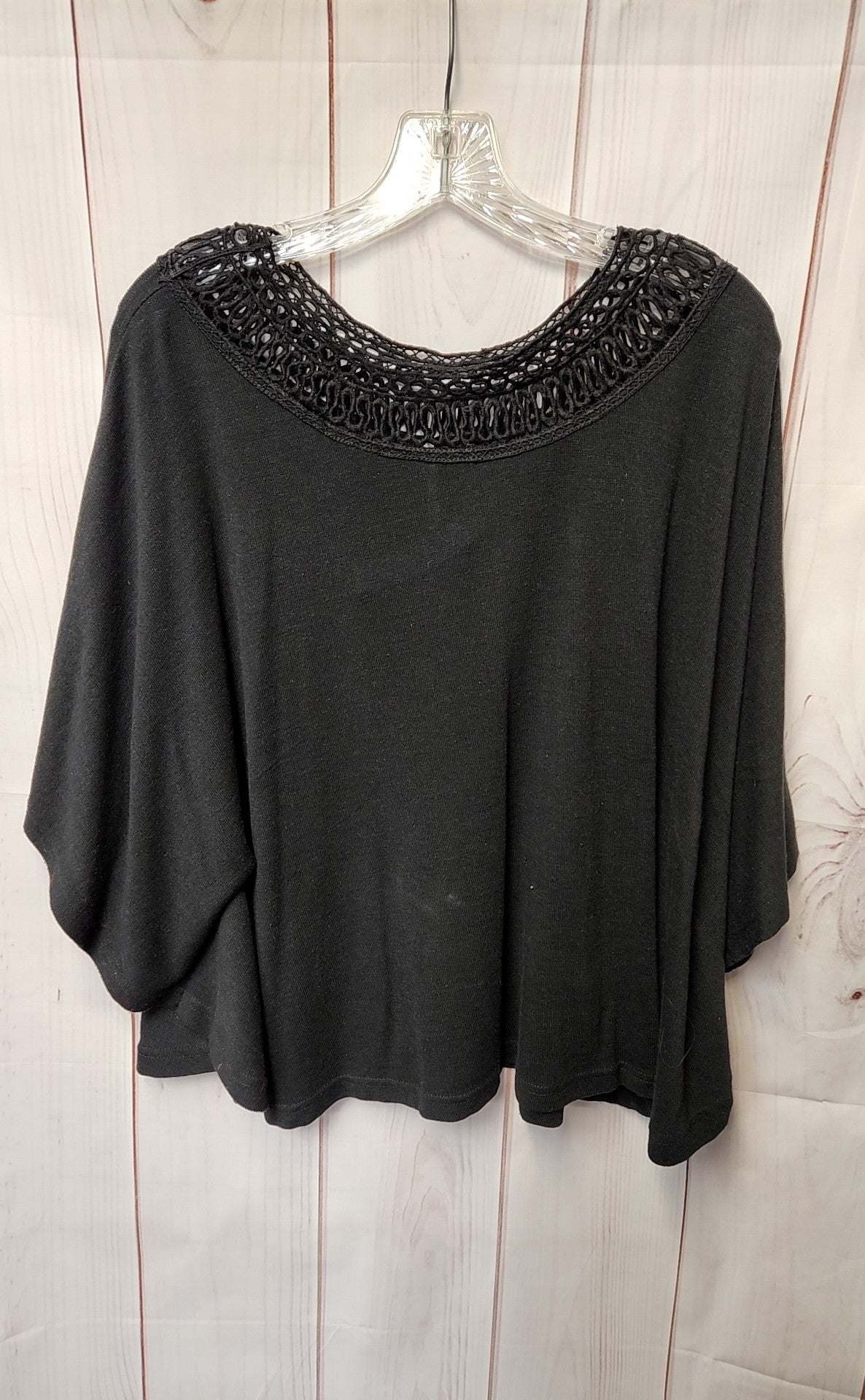 Nine 1 Eight Women's Size S Black Poncho