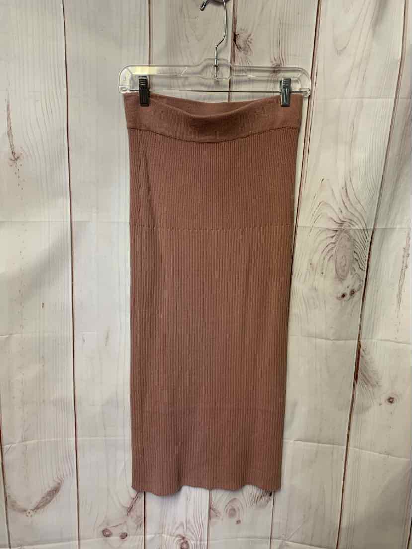 Tea & Rose Women's Size S Pink Skirt