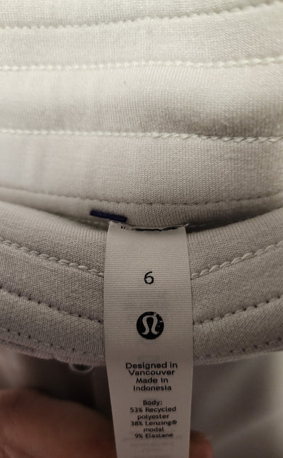 Lululemon Women's Size 6 White Sweatpants