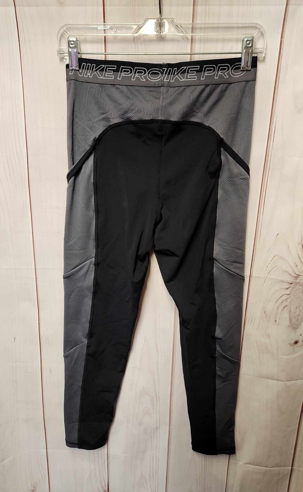 Nike Women's Size M Black Leggings