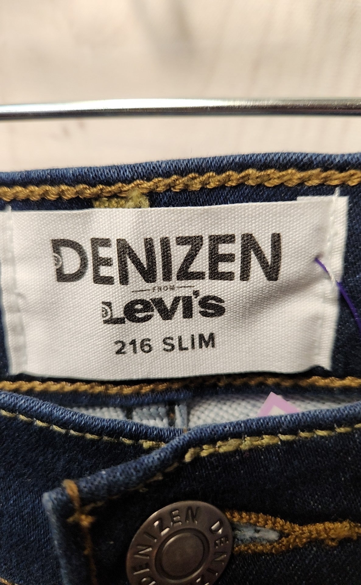 Denizen Levis Women's Size 28 (5-6) Blue Jeans 216 Slim