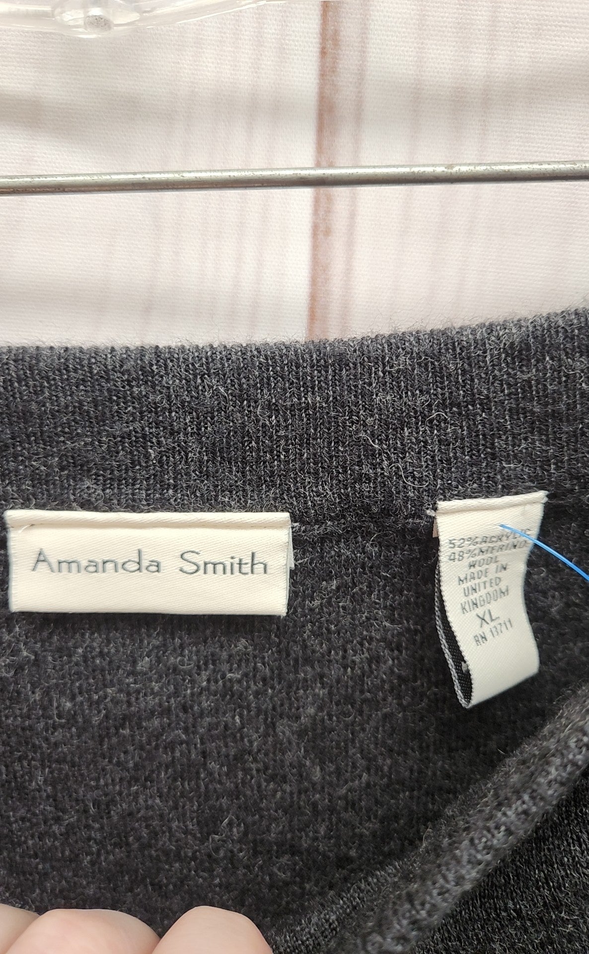 Amanda Smith Women's Size XL Gray Knit Skirt