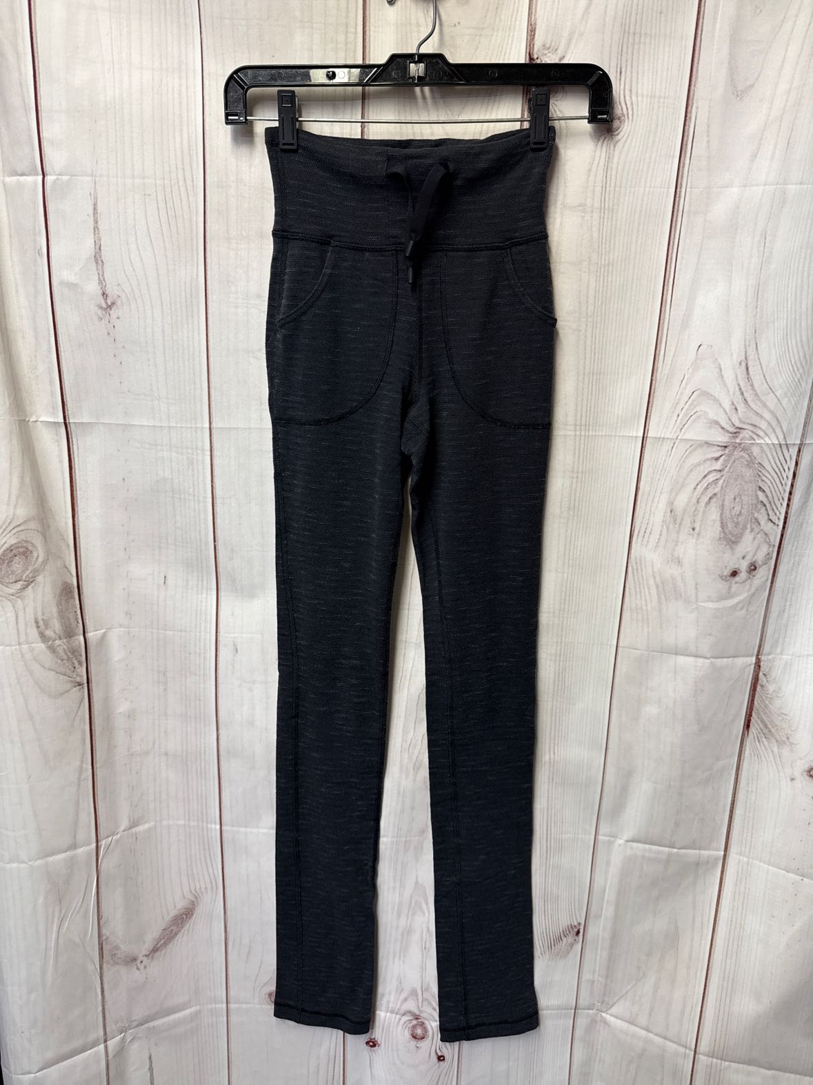 Lululemon Women's Size 2 Gray Leggings