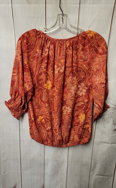 Evereve Women's Size M Red Floral 3/4 Sleeve Top