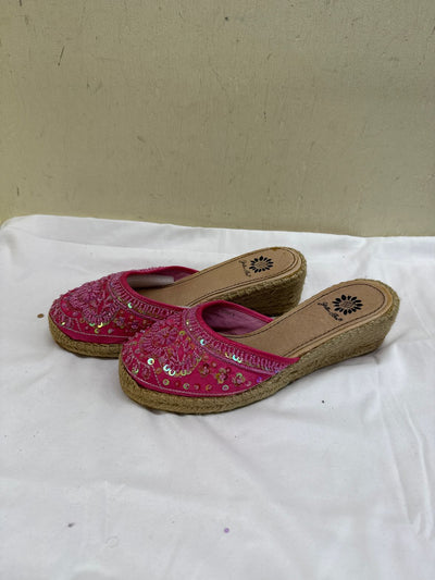 Yellow Box Women's Size 8 Pink Pumps