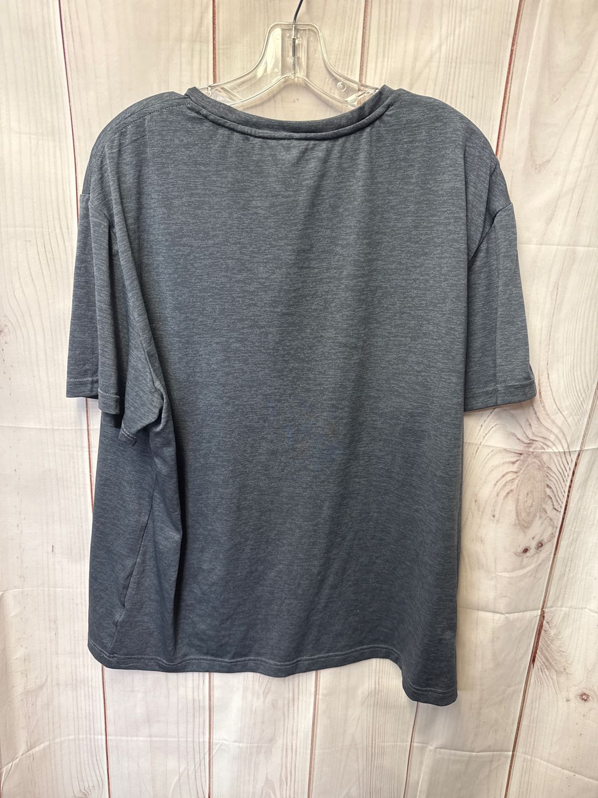 Reebok Men's Size XL Gray Shirt