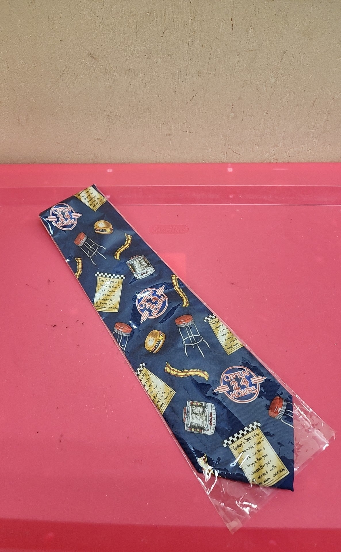 Utopia Navy Necktie Diner Theme