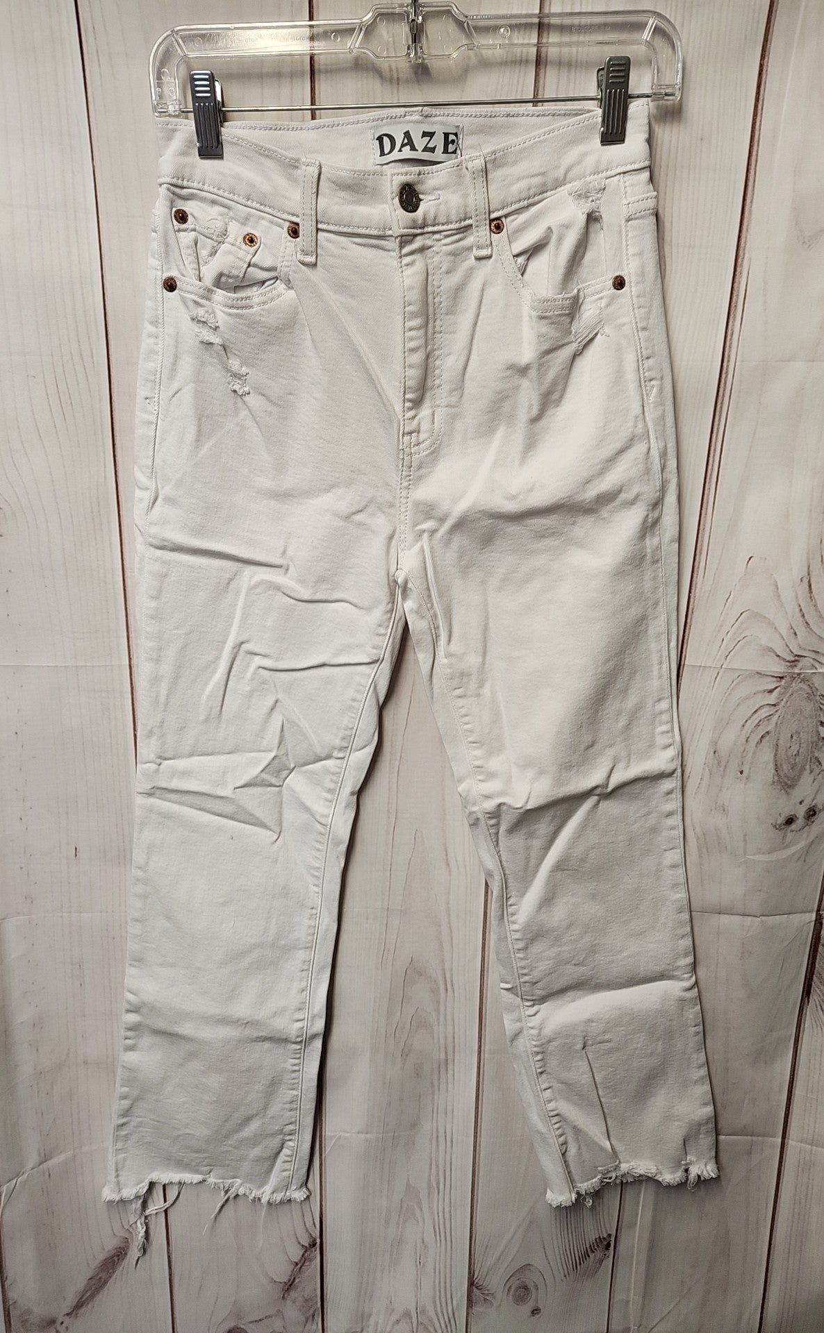 Daze Women's Size 26 (1-2) White Jeans