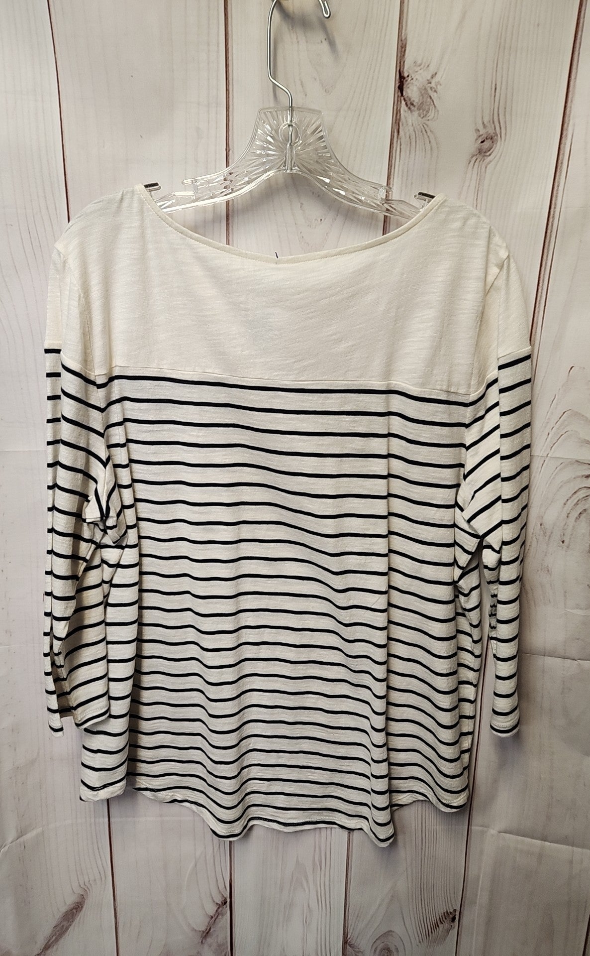 Chico's Women's Size 3 = US XL White 3/4 Sleeve Top