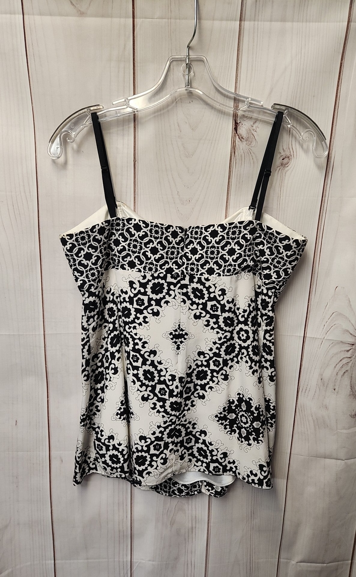 White House Black Market Women's Size 6 White & Black Sleeveless Top