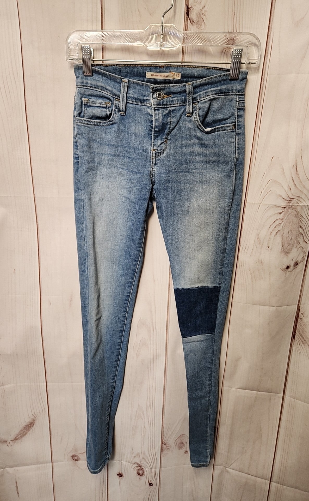 Levis Women's Size 25 (0) 710 Super Skinny  Blue Jeans