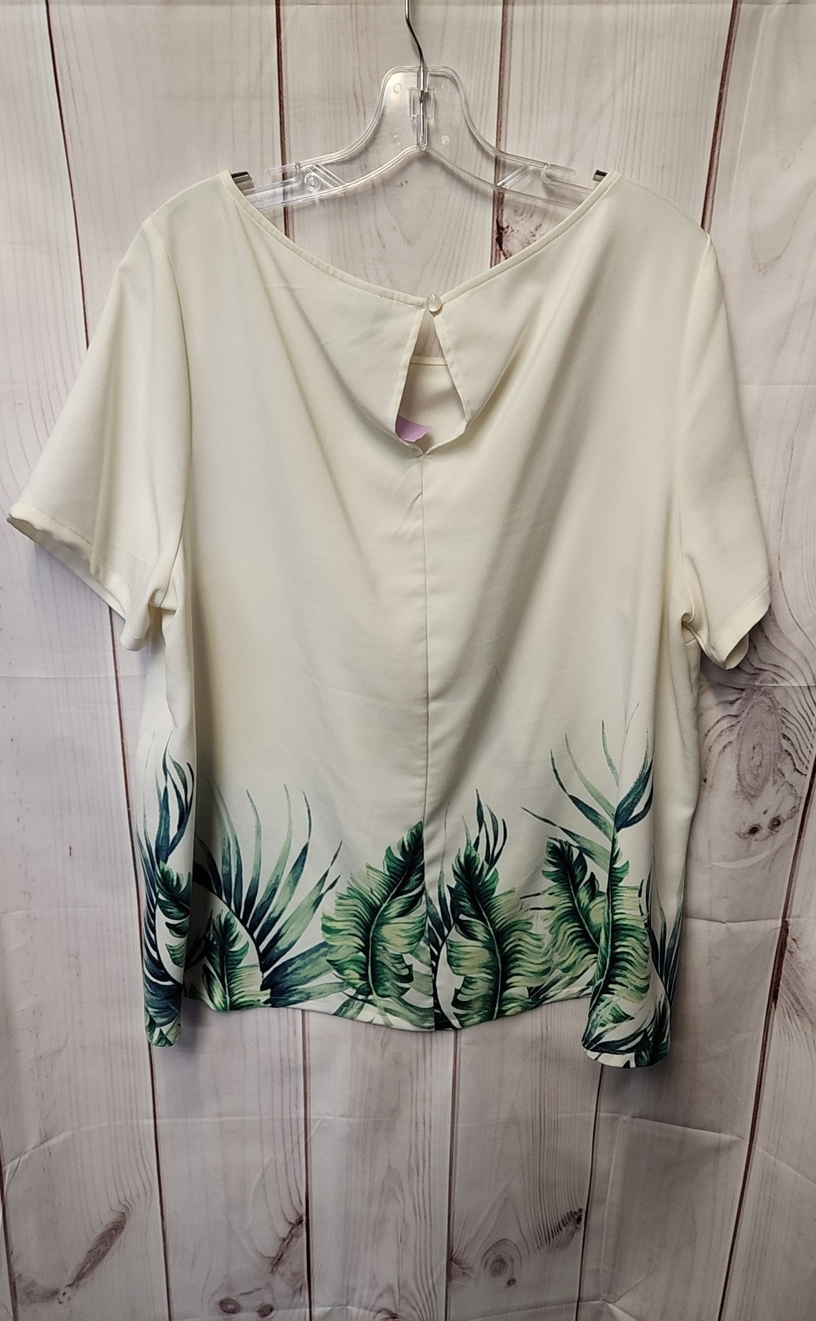 Ava & Viv Women's Size 2X White Floral Short Sleeve Top