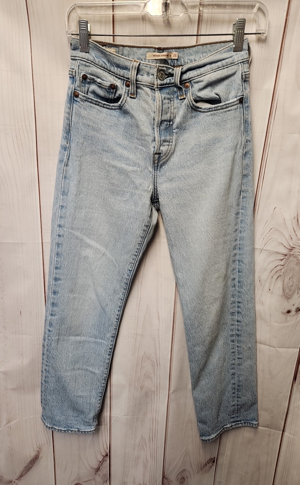 Levis Women's Size 25 (0) Blue Jeans Wedgie Straight