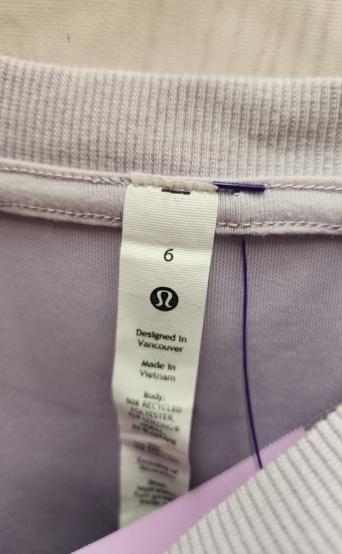 Lululemon Women's Size 6 Lavender 3/4 Sleeve Top