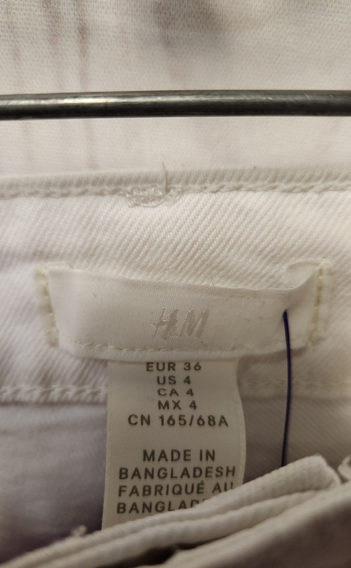 H&M Women's Size 27 (3-4) White Jeans