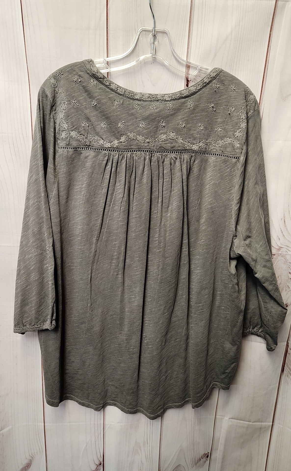 NWT Lucky Brand Women's Size 2X Gray 3/4 Sleeve Top