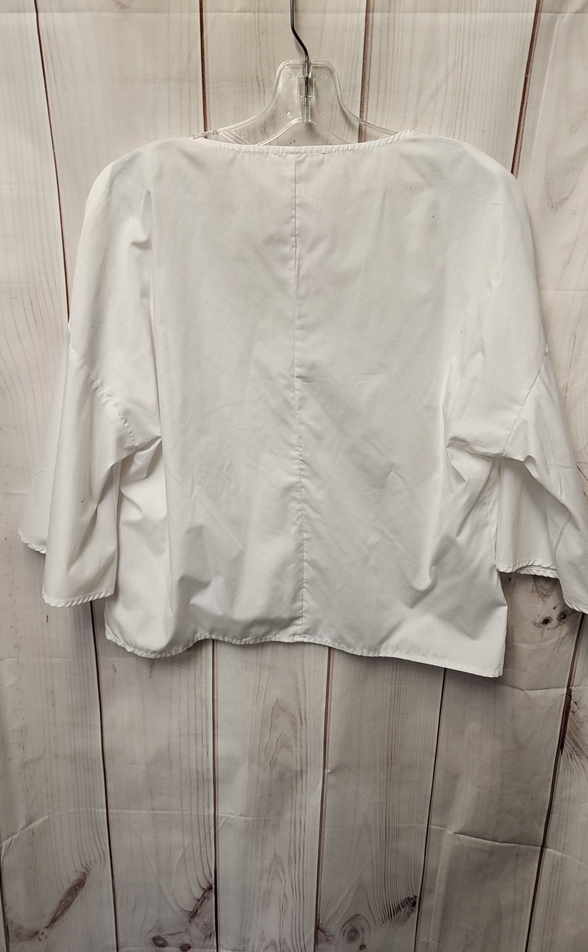 Bleuh Women's Size L White 3/4 Sleeve Top