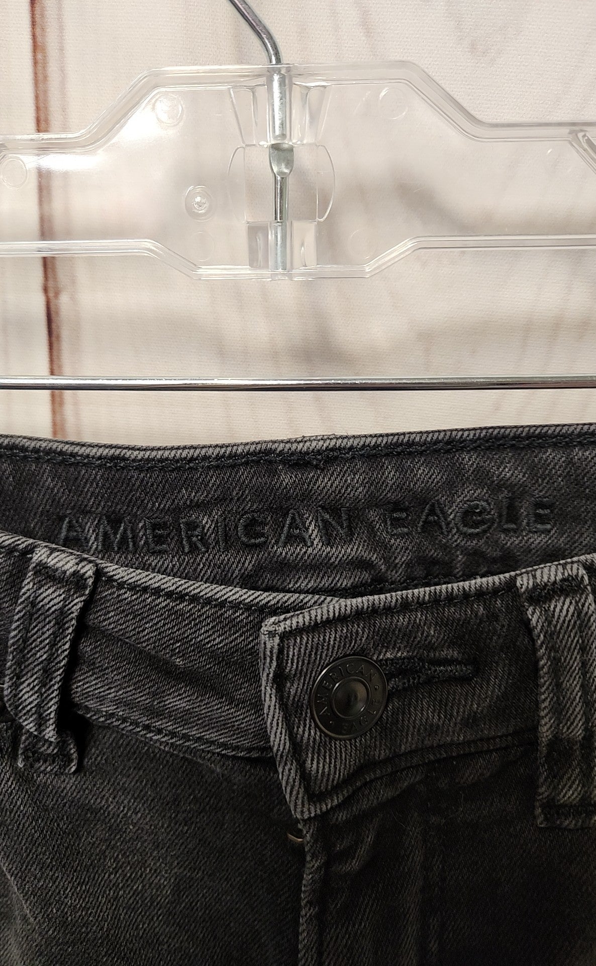 American Eagle Women's Size 26 (1-2) Black Jeans Mom Jean